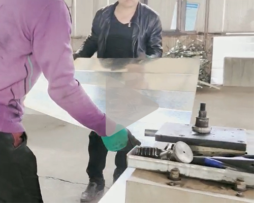 通風(fēng)管道加工中視頻