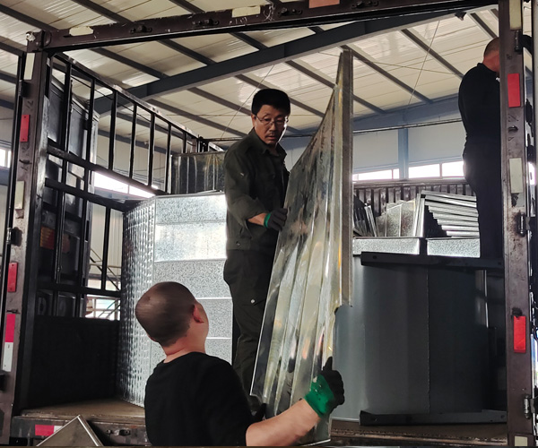 呂梁幼兒園風(fēng)管風(fēng)機(jī)發(fā)貨